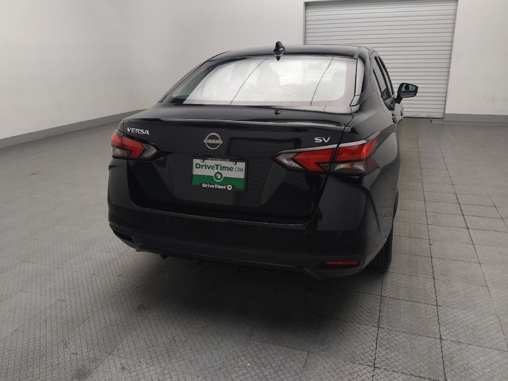 2023 Nissan Versa Sedan SV - Photo 6