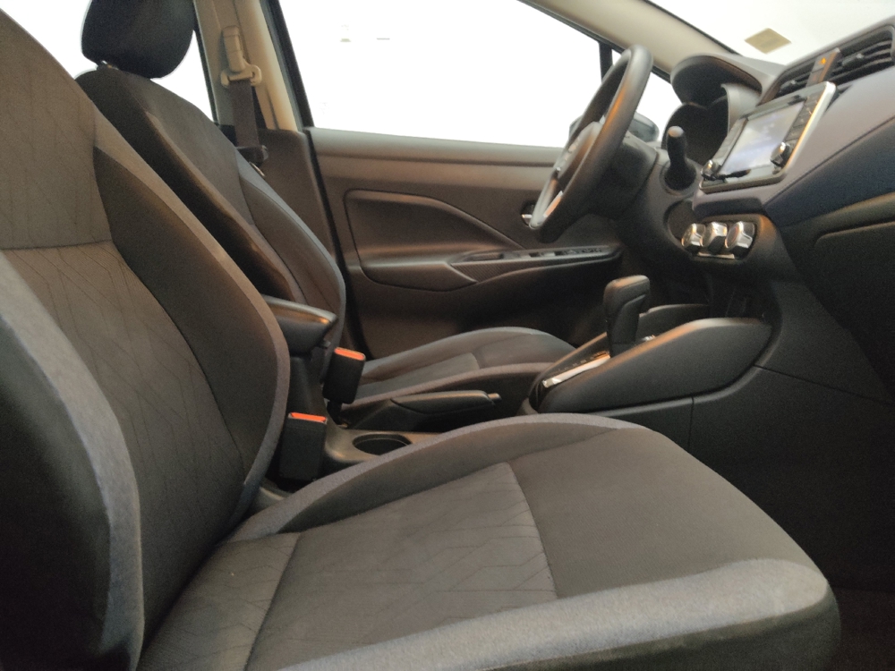 2023 Nissan Versa Sedan SV - Photo 16