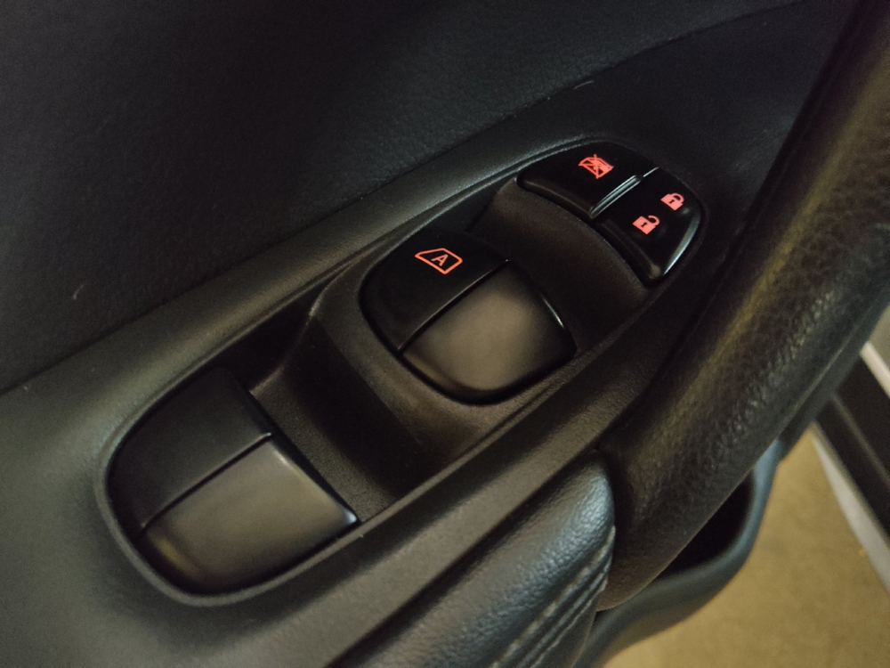 2019 Nissan Rogue SV - Photo 21