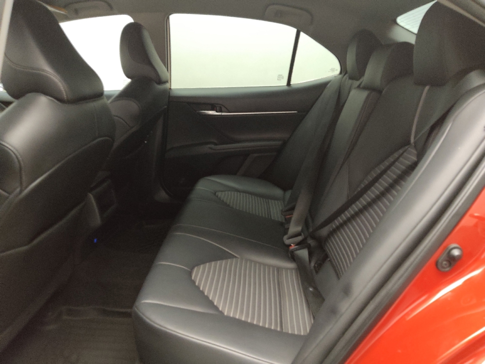 2022 Toyota Camry SE - Photo 14