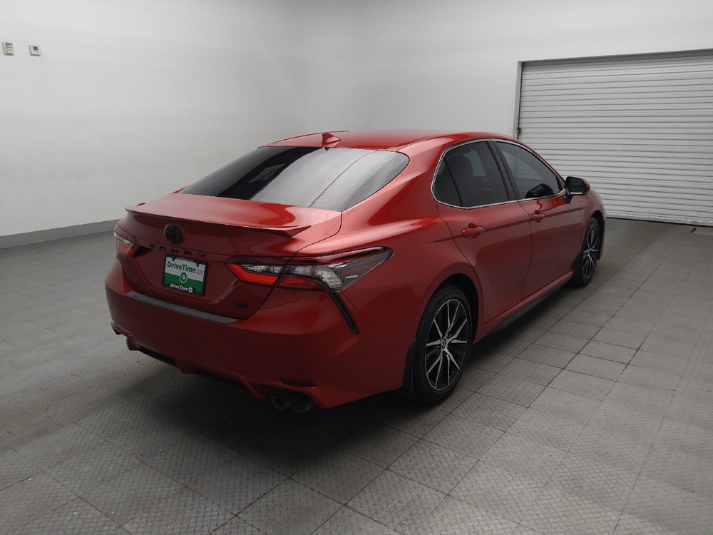 2022 Toyota Camry SE - Photo 7