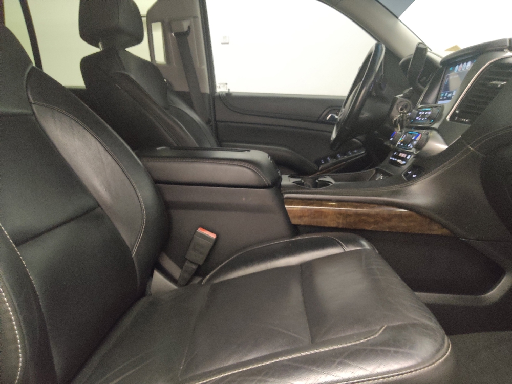 2019 Chevrolet Tahoe LT - Photo 16