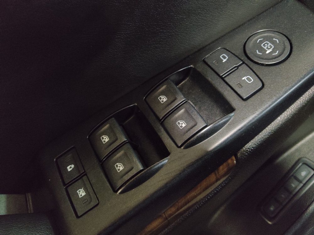 2019 Chevrolet Tahoe LT - Photo 21