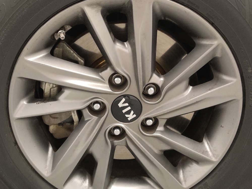 2019 Kia Optima LX - Photo 24