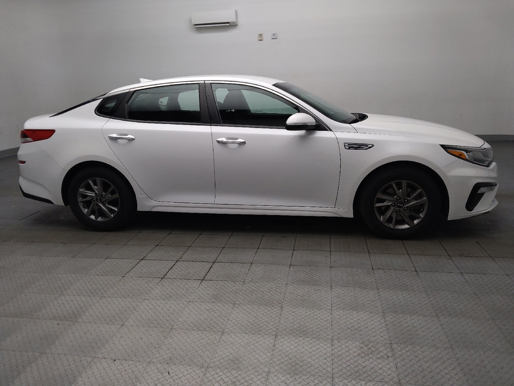 2019 Kia Optima LX - Photo 9