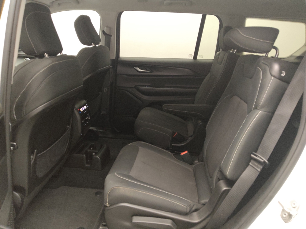 2024 Jeep Grand Cherokee L Laredo - Photo 15