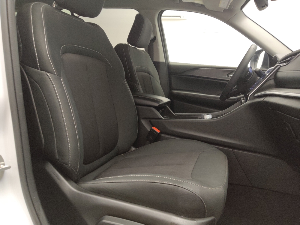 2024 Jeep Grand Cherokee L Laredo - Photo 17