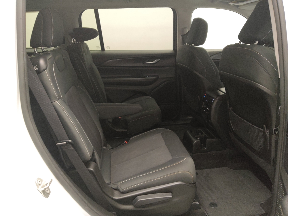 2024 Jeep Grand Cherokee L Laredo - Photo 16
