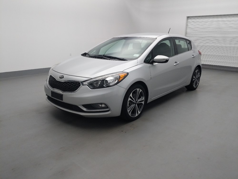 Used 2016 Kia Forte5 Driver Front Bumper