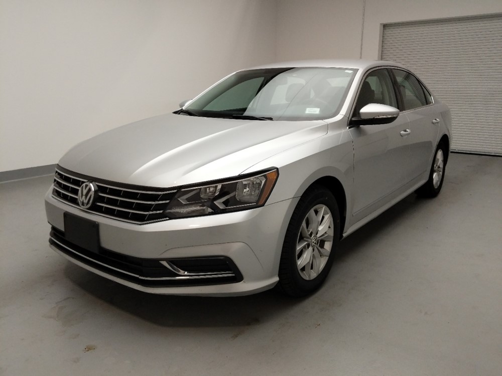 Used 2016 Volkswagen Passat Driver Front Bumper