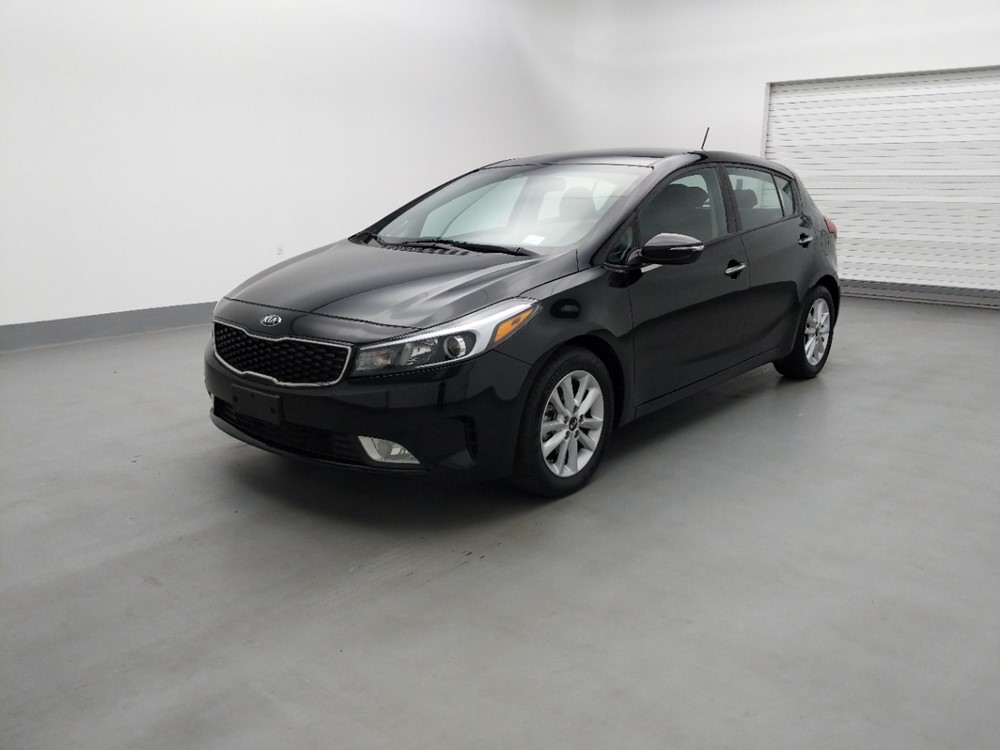 Used 2017 Kia Forte5 Driver Front Bumper
