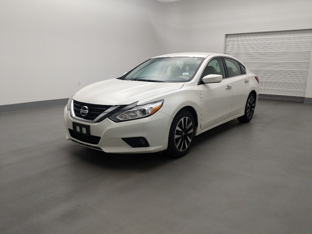 Used 2018 Nissan Altima Driver Front Bumper