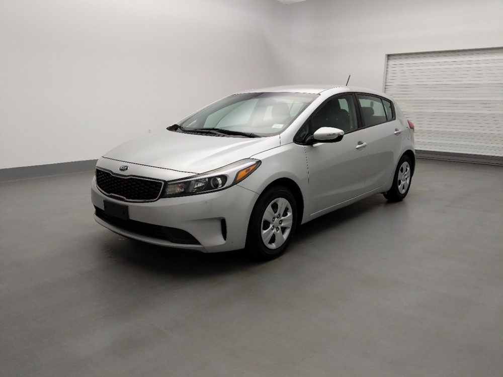 Used 2017 Kia Forte5 Driver Front Bumper