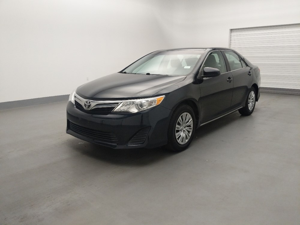 Used 2012 Toyota Camry Driver Front Bumper