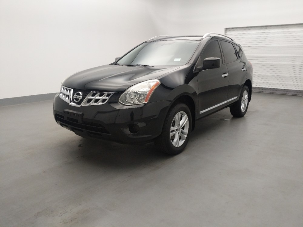Used 2013 Nissan Rogue Driver Front Bumper
