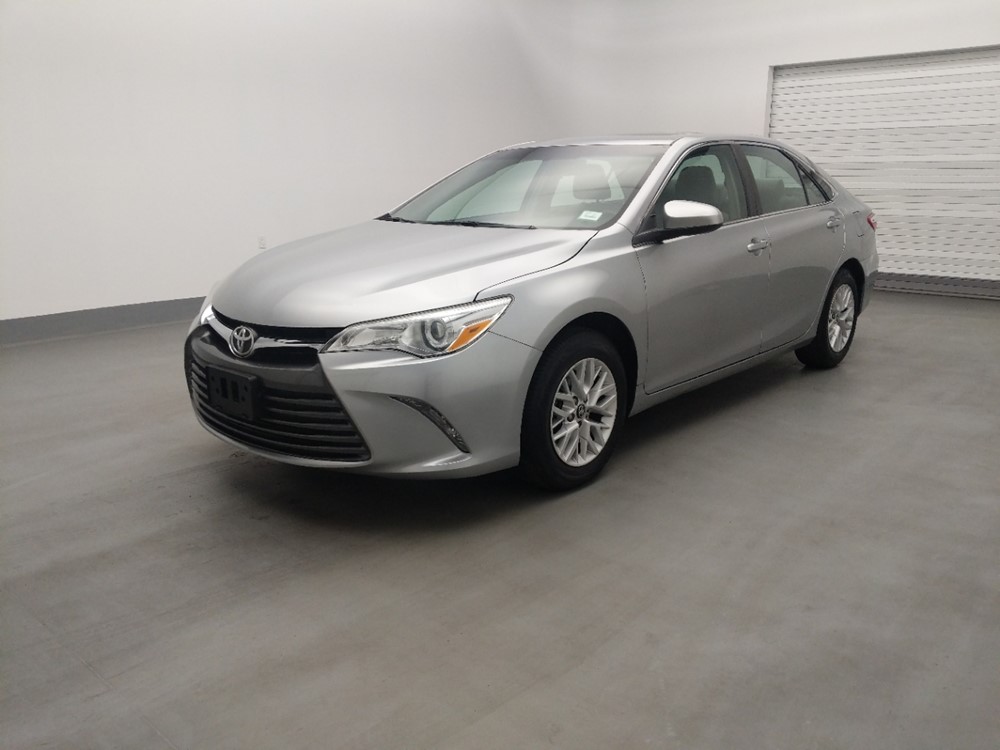 Used 2017 Toyota Camry Driver Front Bumper
