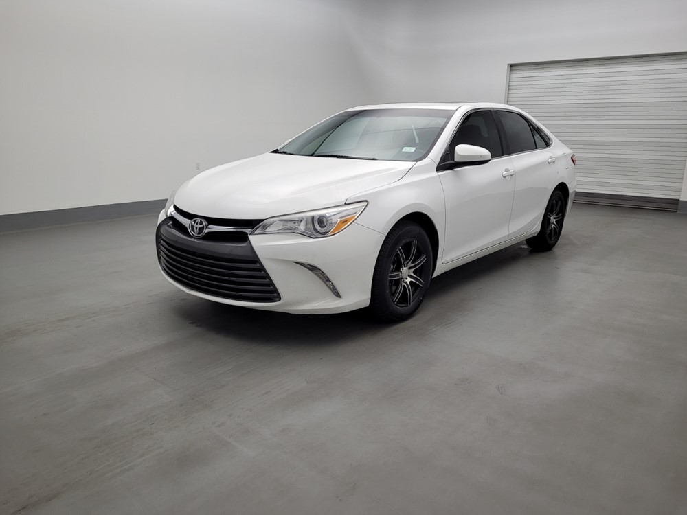 Used 2016 Toyota Camry Driver Front Bumper