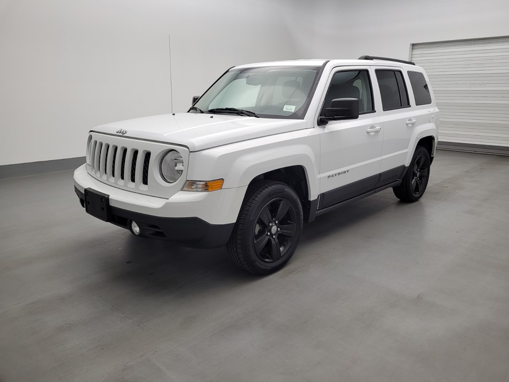 Used 2017 Jeep Patriot Driver Front Bumper