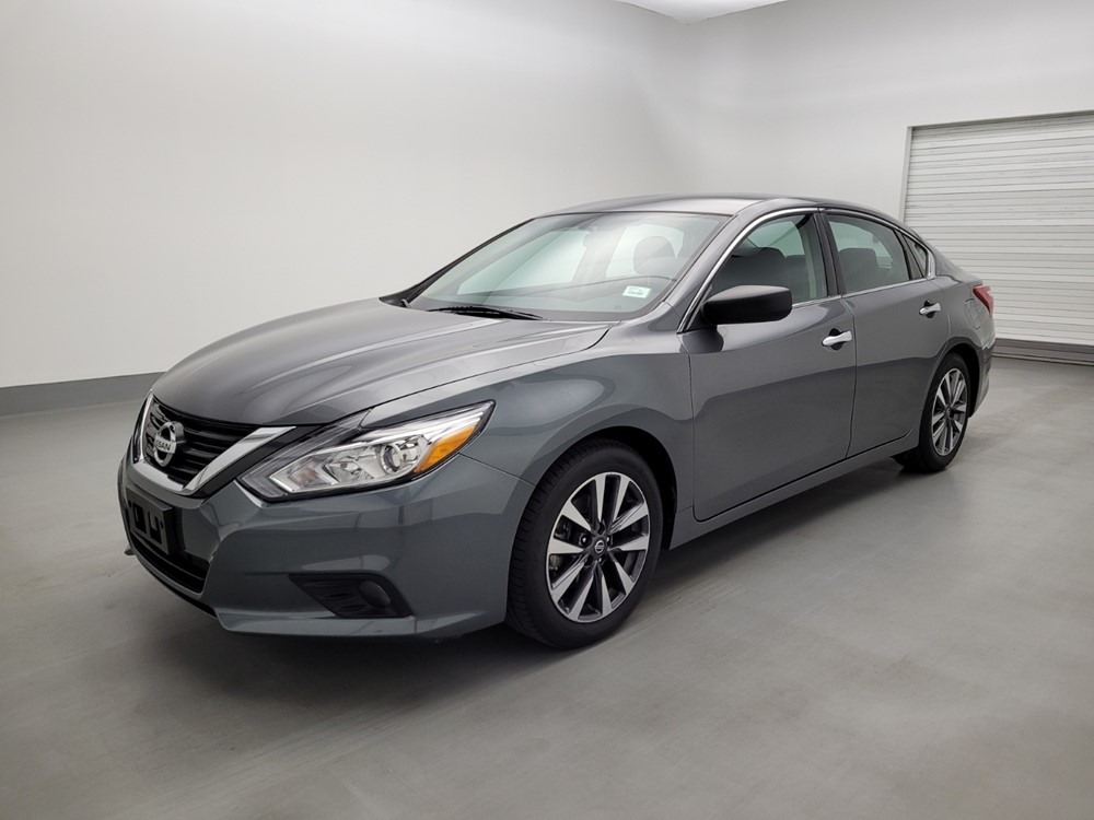 Used 2017 Nissan Altima Driver Front Bumper