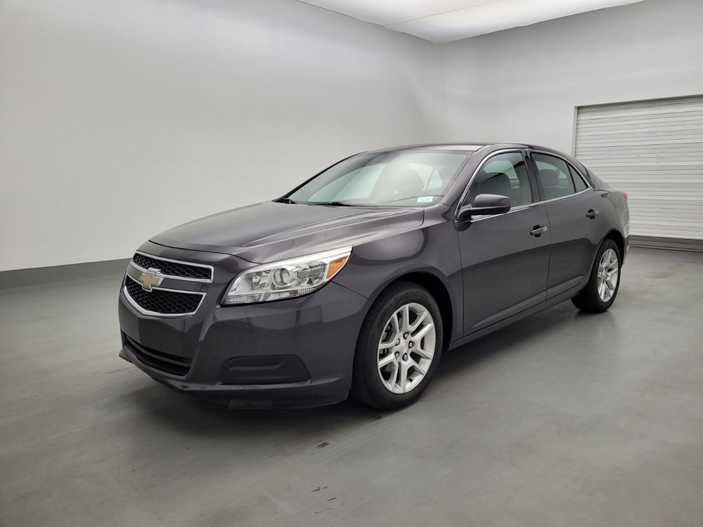 Used 2013 Chevrolet Malibu Driver Front Bumper