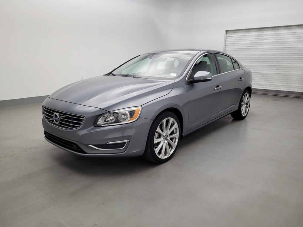 Used 2018 Volvo S60 Driver Front Bumper