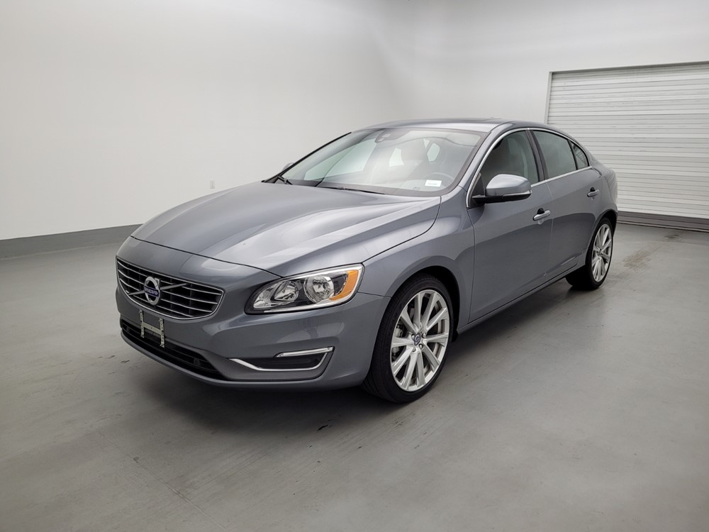 Used 2018 Volvo S60 Driver Front Bumper