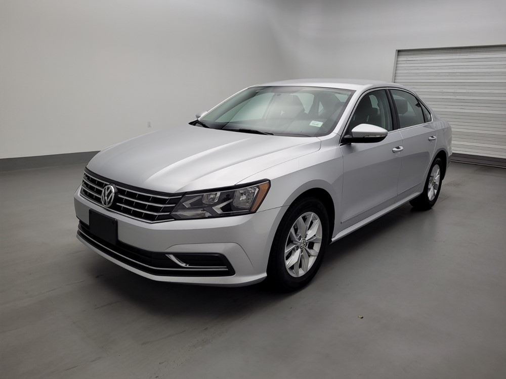 Used 2016 Volkswagen Passat Driver Front Bumper