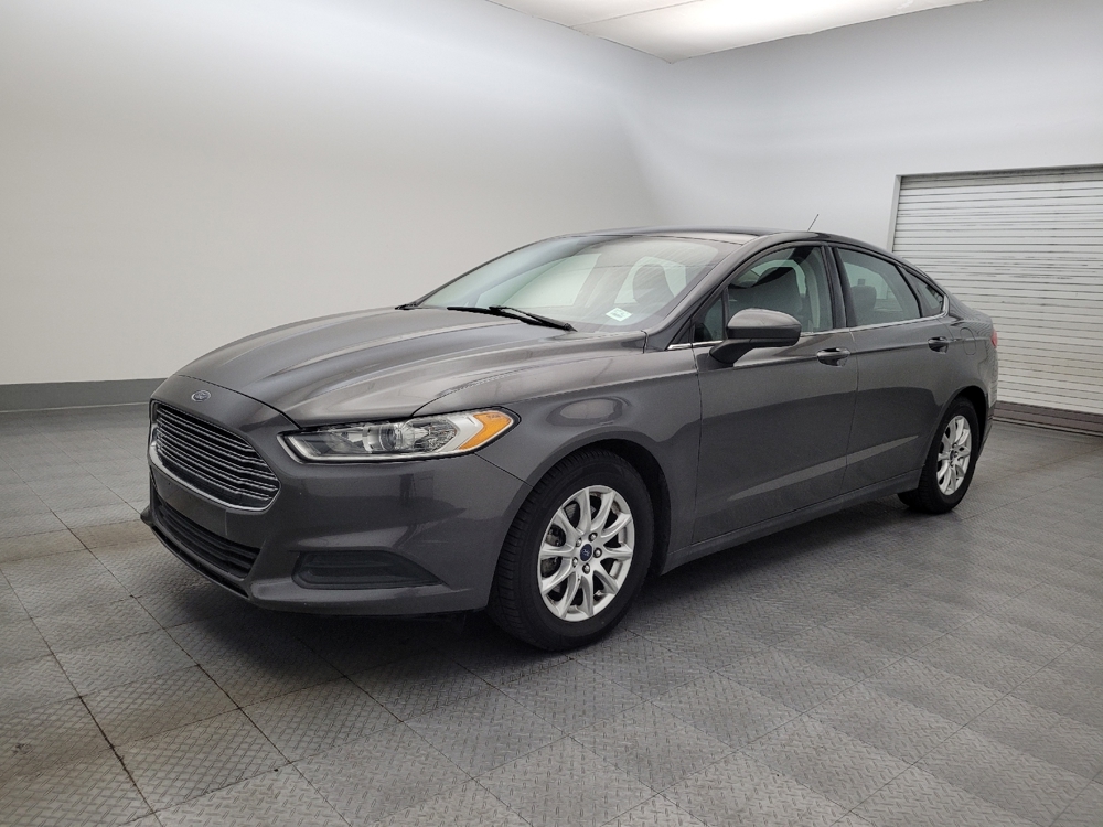 2016 Ford Fusion S's photo
