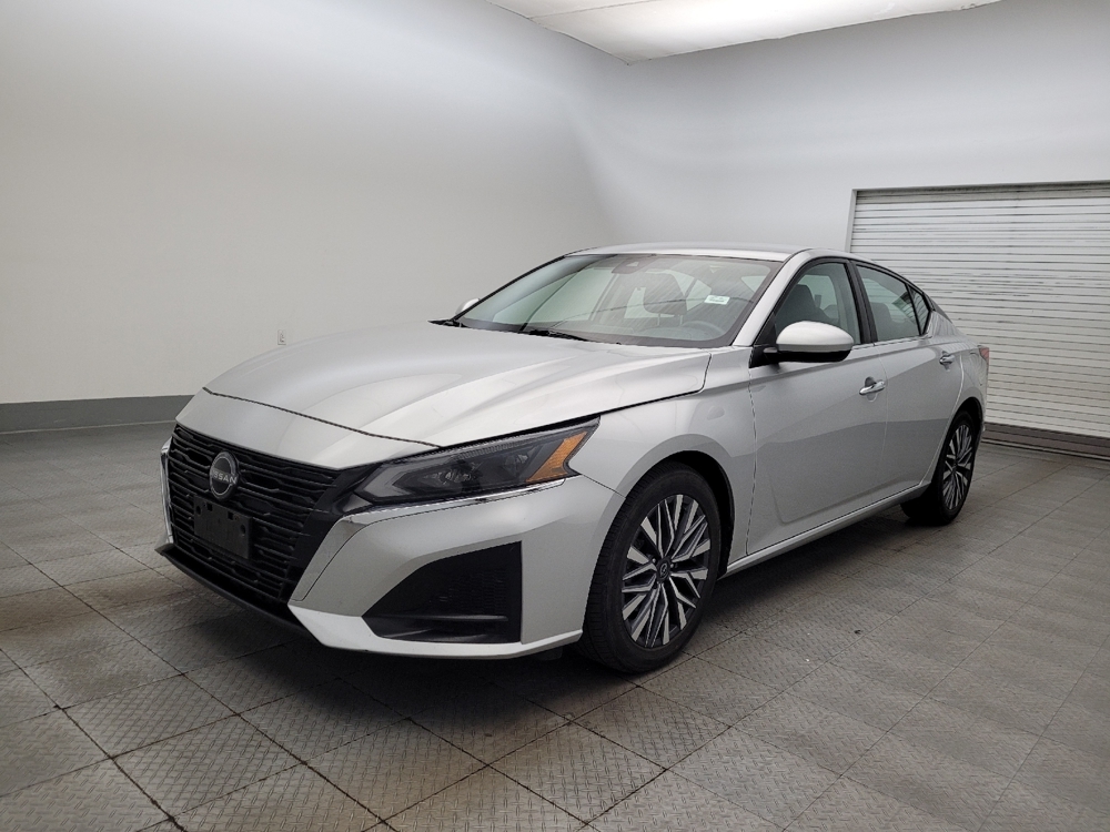 2023 Nissan Altima SV