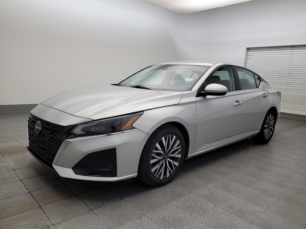 2023 Nissan Altima SV
