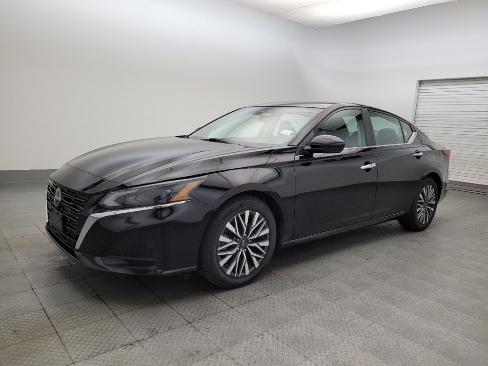 2023 Nissan Altima SV