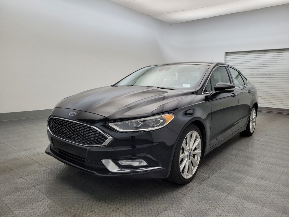 2017 Ford Fusion Platinum's photo