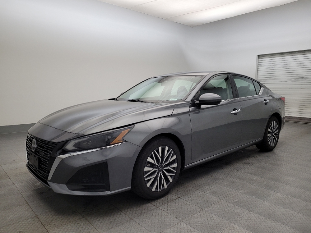 2023 Nissan Altima SV