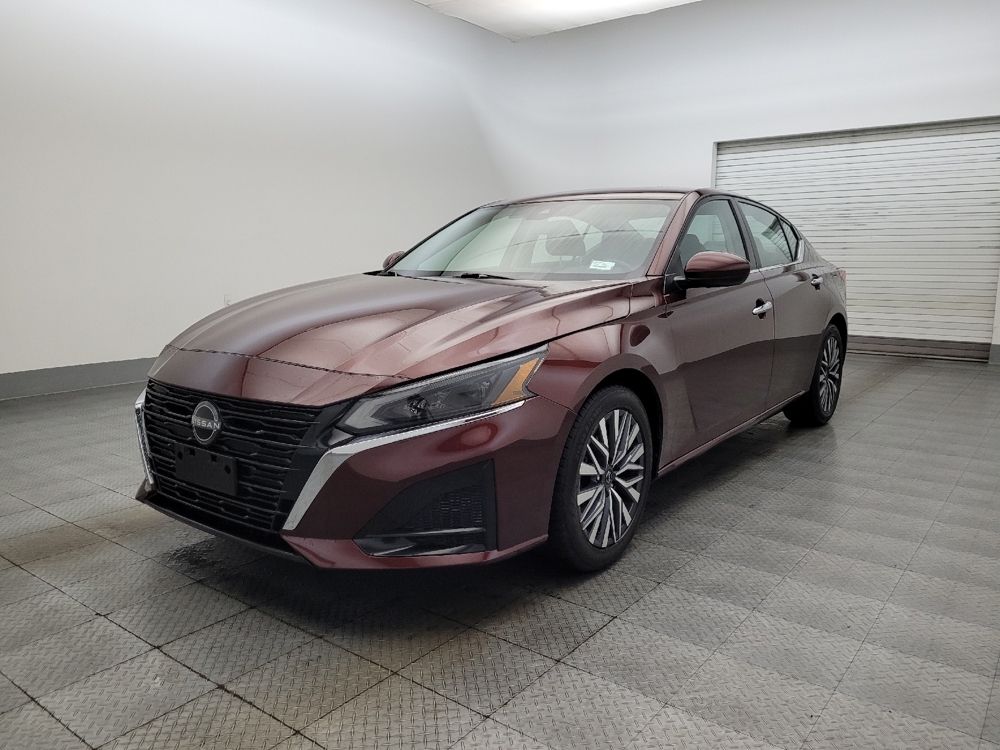 2023 Nissan Altima SV's photo