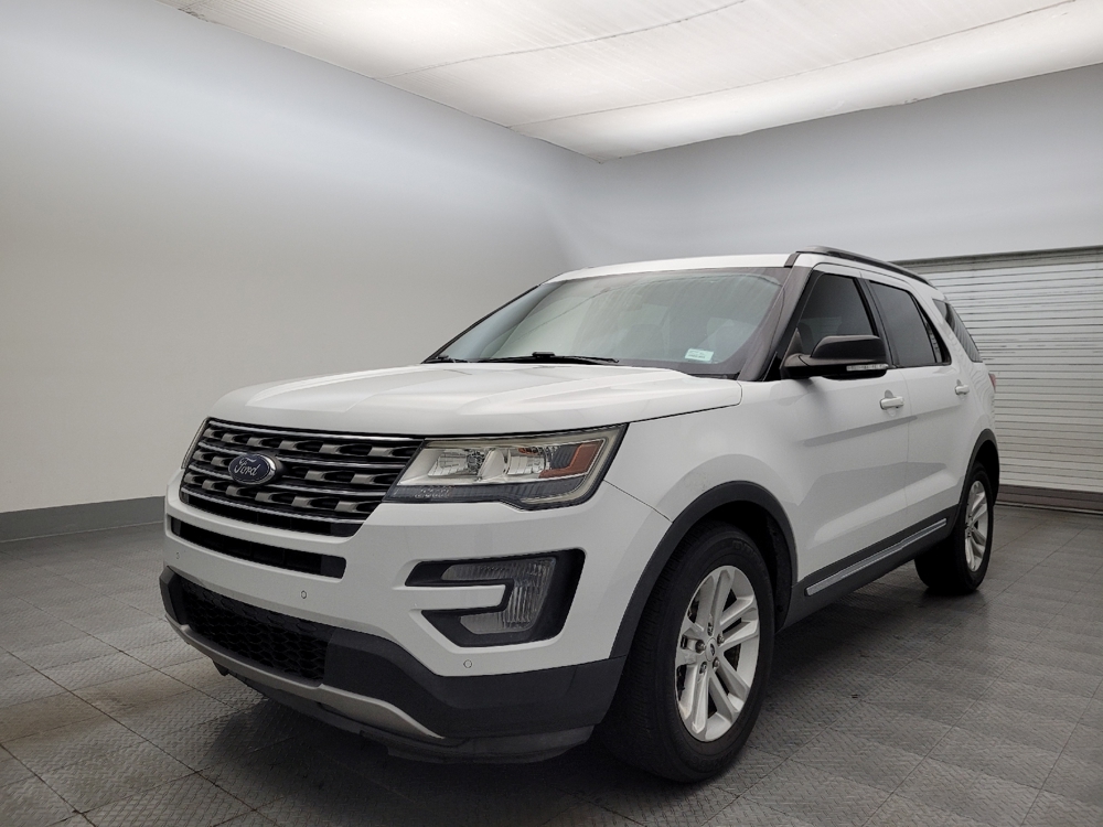 2017 Ford Explorer XLT's photo