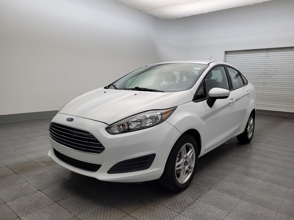 2017 Ford Fiesta SE's photo