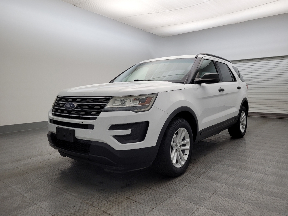 2017 Ford Explorer Base's photo