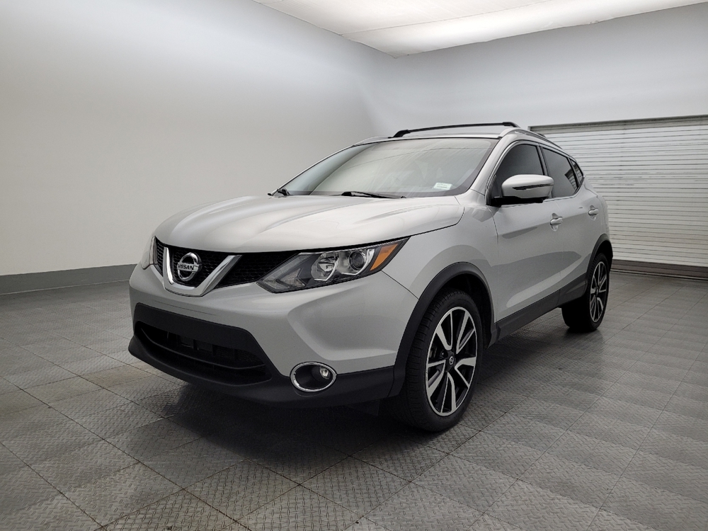 2017 Nissan Rogue Sport SL's photo
