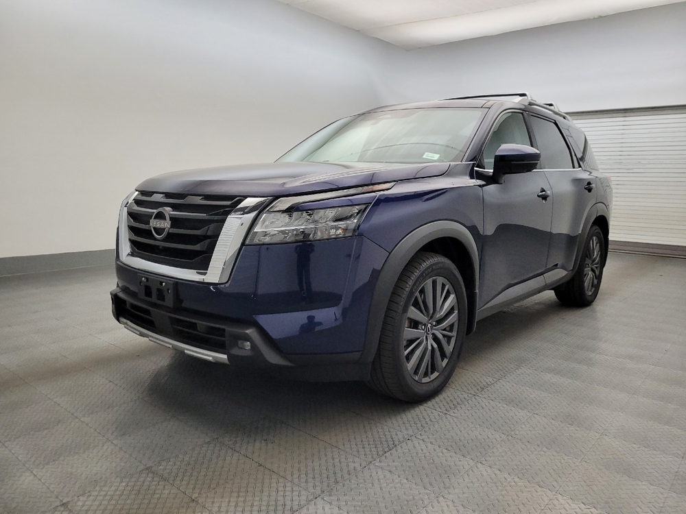 2022 Nissan Pathfinder SL