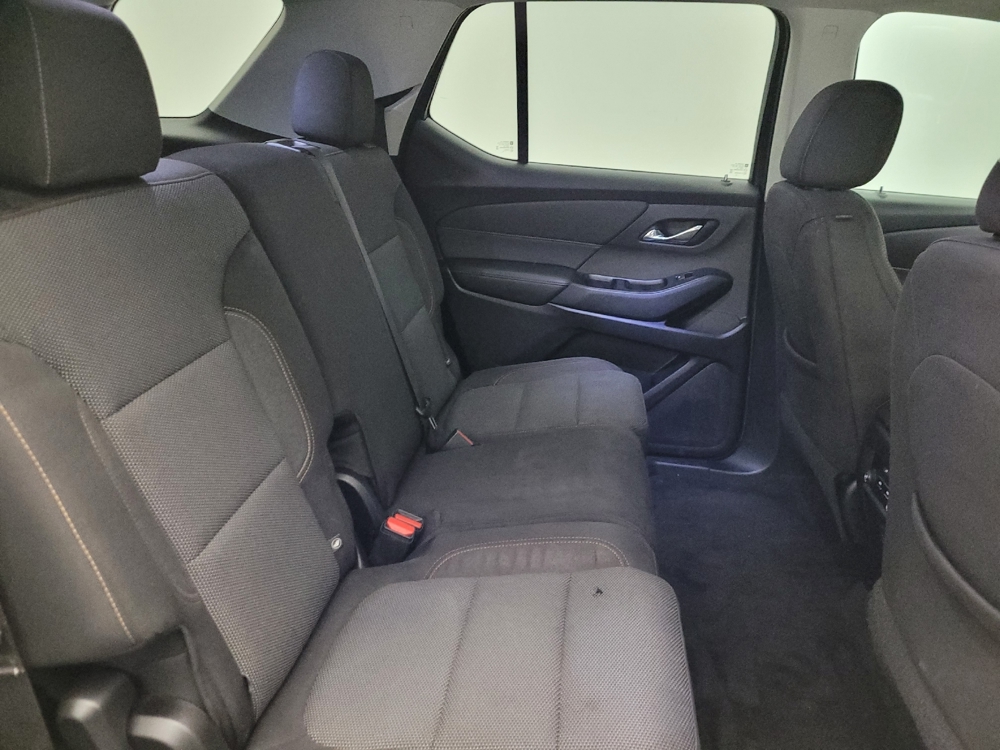 2020 Chevrolet Traverse LS - Photo 15