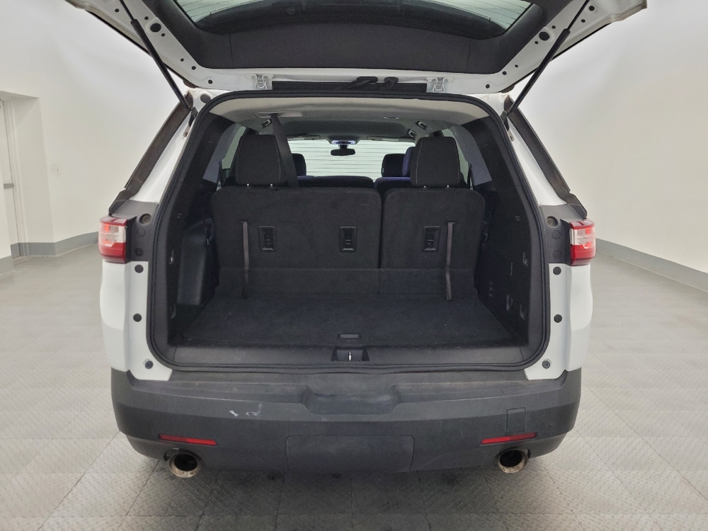 2020 Chevrolet Traverse LS - Photo 22