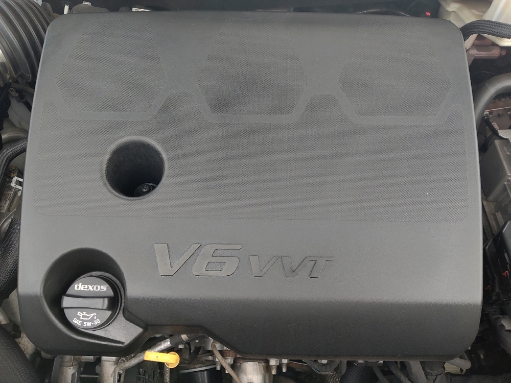 2020 Chevrolet Traverse LS - Photo 23