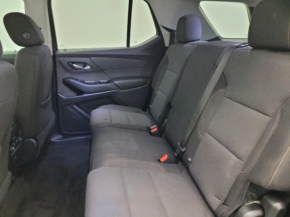 2020 Chevrolet Traverse LS - Photo 14