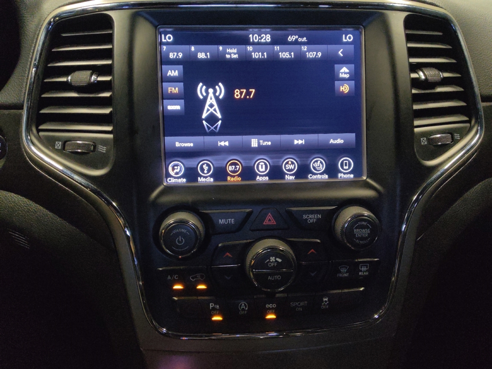 2018 Jeep Grand Cherokee Altitude - Photo 19