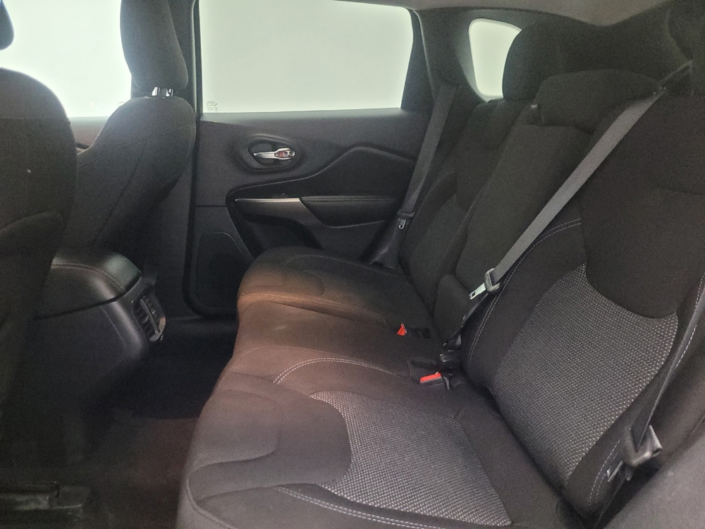 2021 Jeep Cherokee Latitude - Photo 14