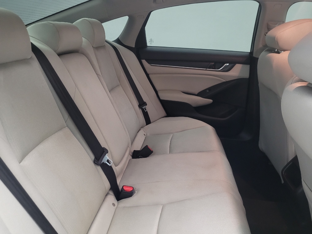 2018 Honda Accord LX - Photo 15