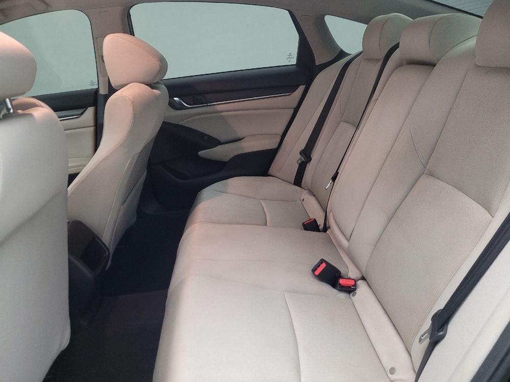 2018 Honda Accord LX - Photo 14