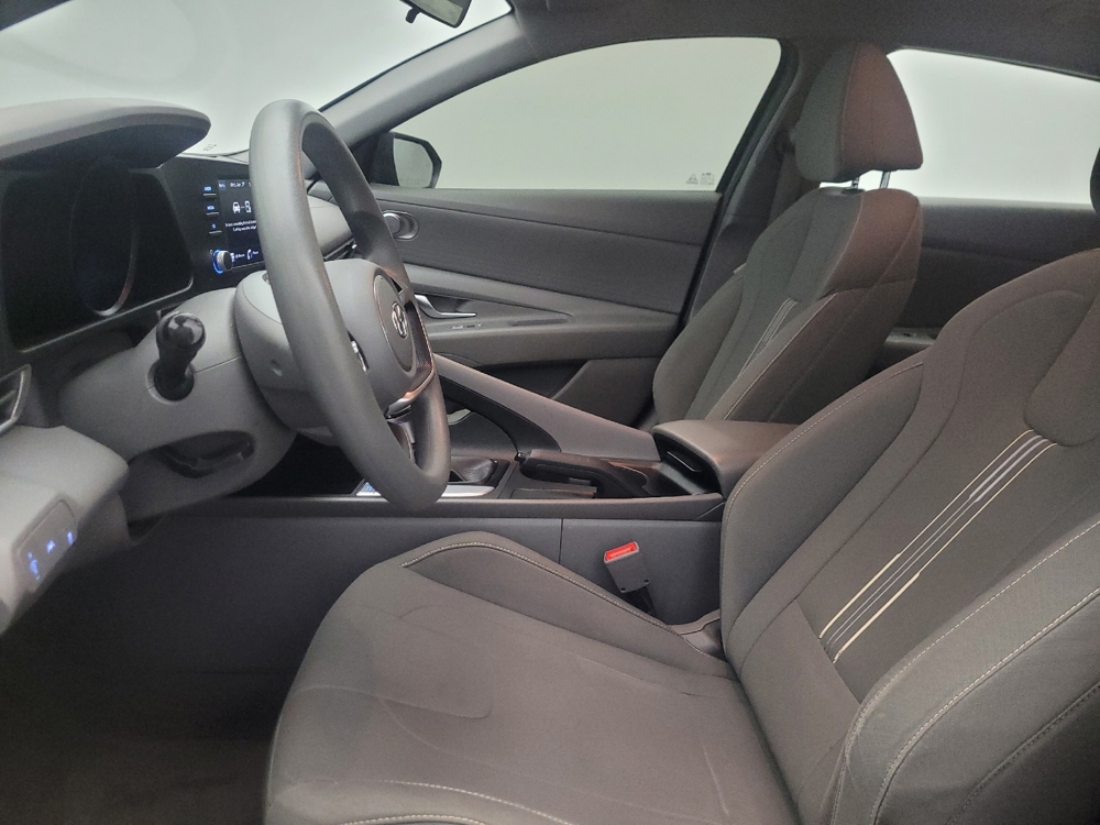 2022 Hyundai Elantra SEL - Photo 13