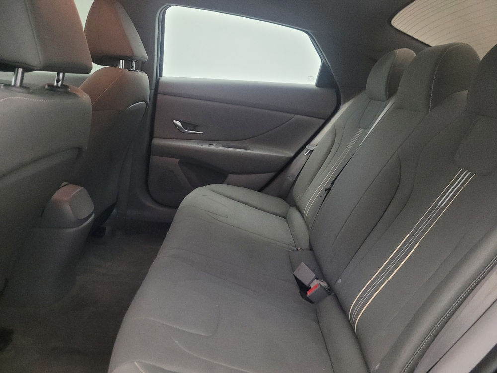 2022 Hyundai Elantra SEL - Photo 14