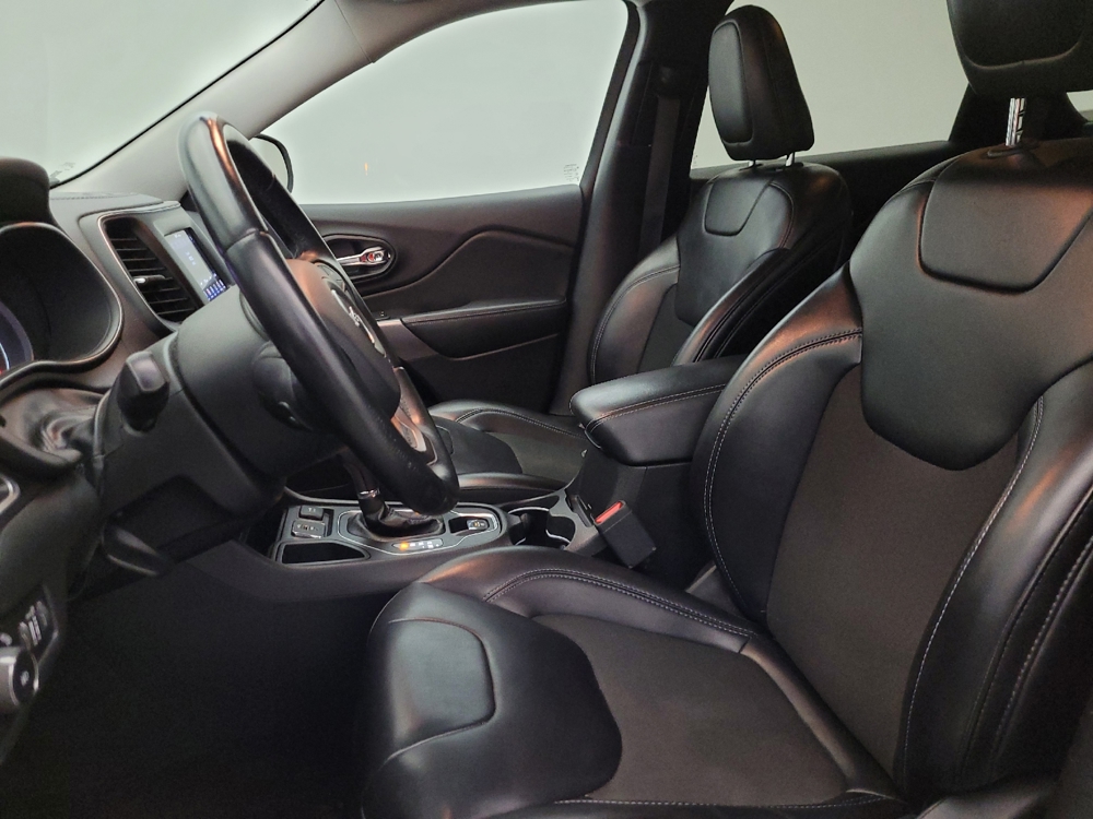 2019 Jeep Cherokee Latitude Plus - Photo 13
